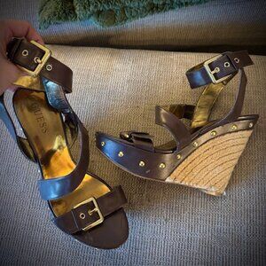 GUESS WEDGES W/ BRONZE STUDS, SIZE 7.5